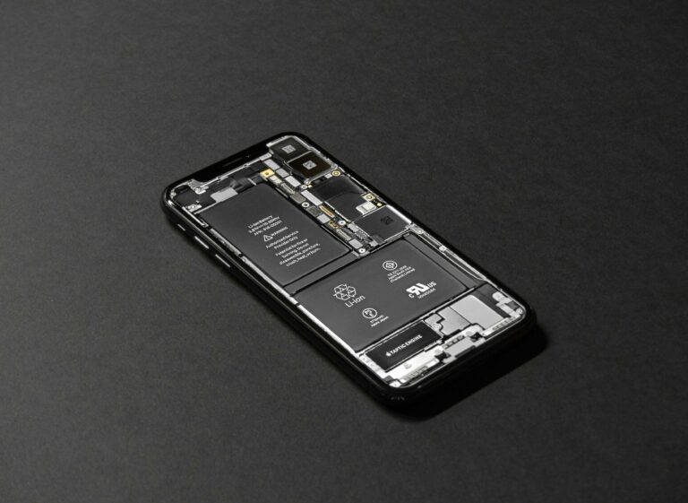 Riparazioni urgenti smartphone Ceva